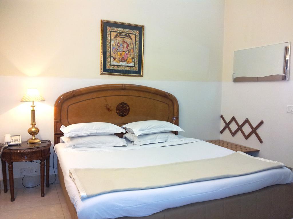 Bajaj Indian Home Stay New Delhi Bilik gambar