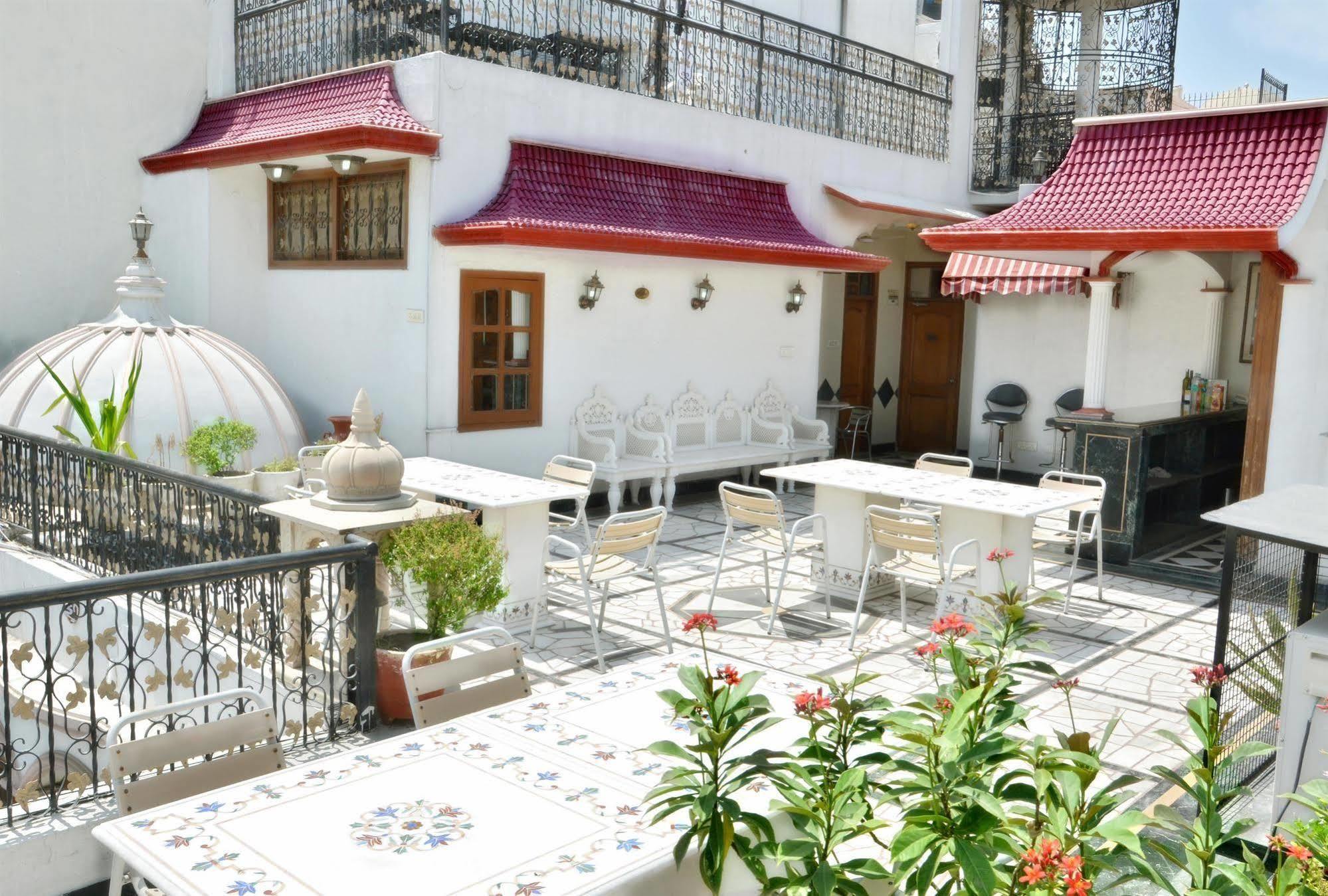 Bajaj Indian Home Stay New Delhi Luaran gambar